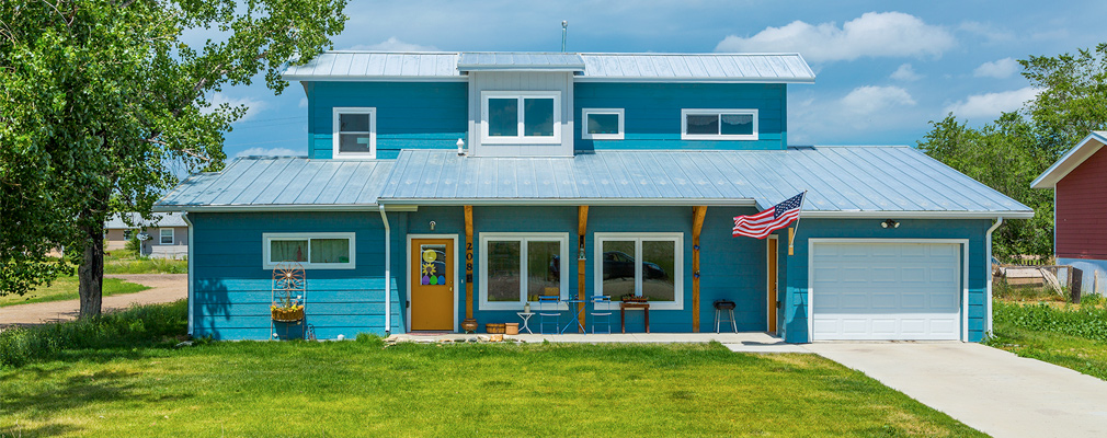 Photograph of the front façade of a two-story single-family house.