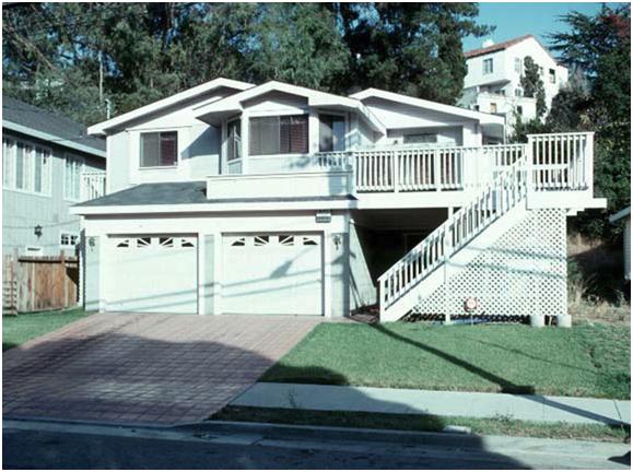 A tri-section configuration demonstrates the flexibility of manufactured housing for infill units in urban areas.