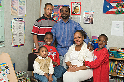 Photo shows the Chamberlains, a family of six.