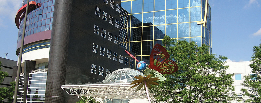 Photograph of the front façade of the seven-story Connecticut Children’s Medical Center.