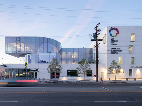  Image of a modern mid-rise community building in Los Angeles.